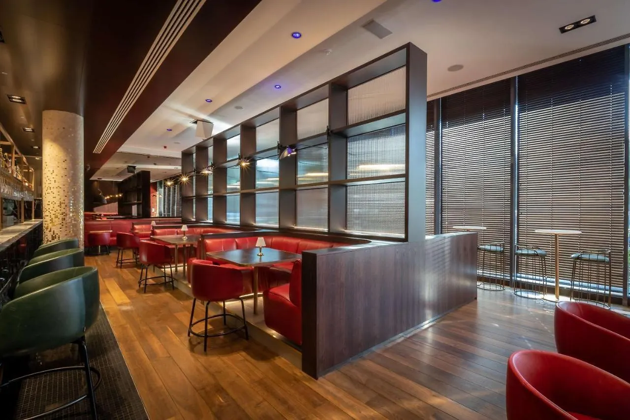 Radisson Blu Royal Hotel Dublin 4*,