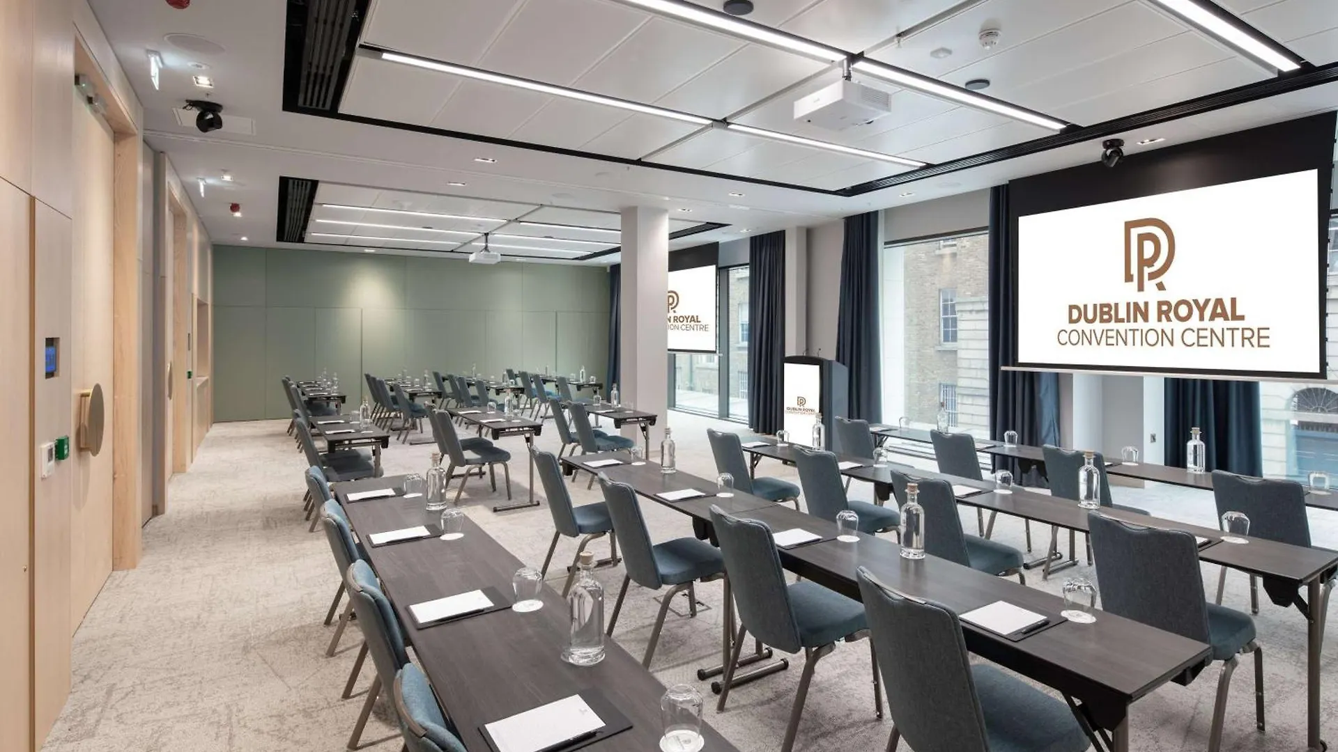Radisson Blu Royal Hotel דבלין 4*,